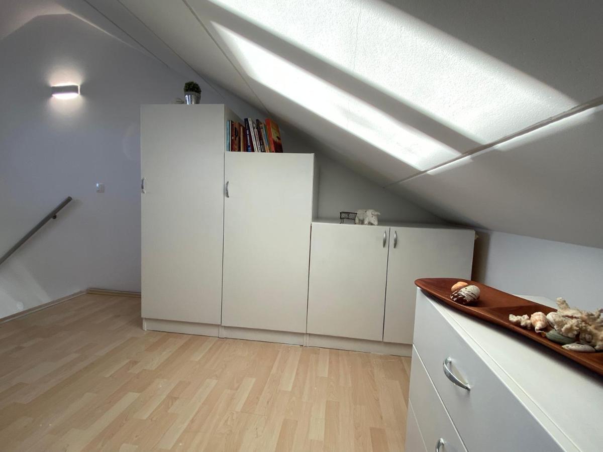 Ferienwohnung Tanis Ocean Loft Martinšćica Exterior foto